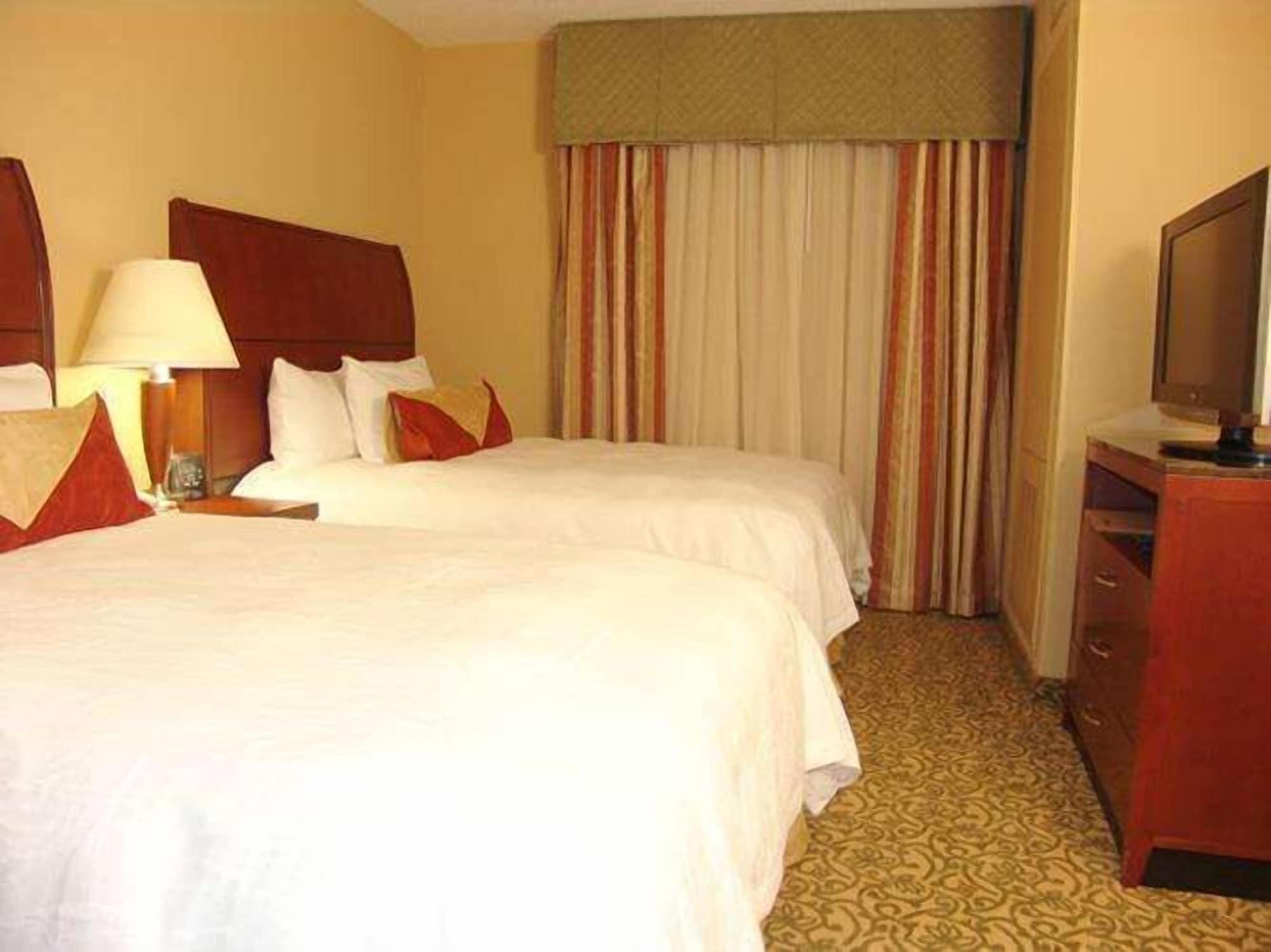 Hilton Garden Inn Meridian Exterior foto